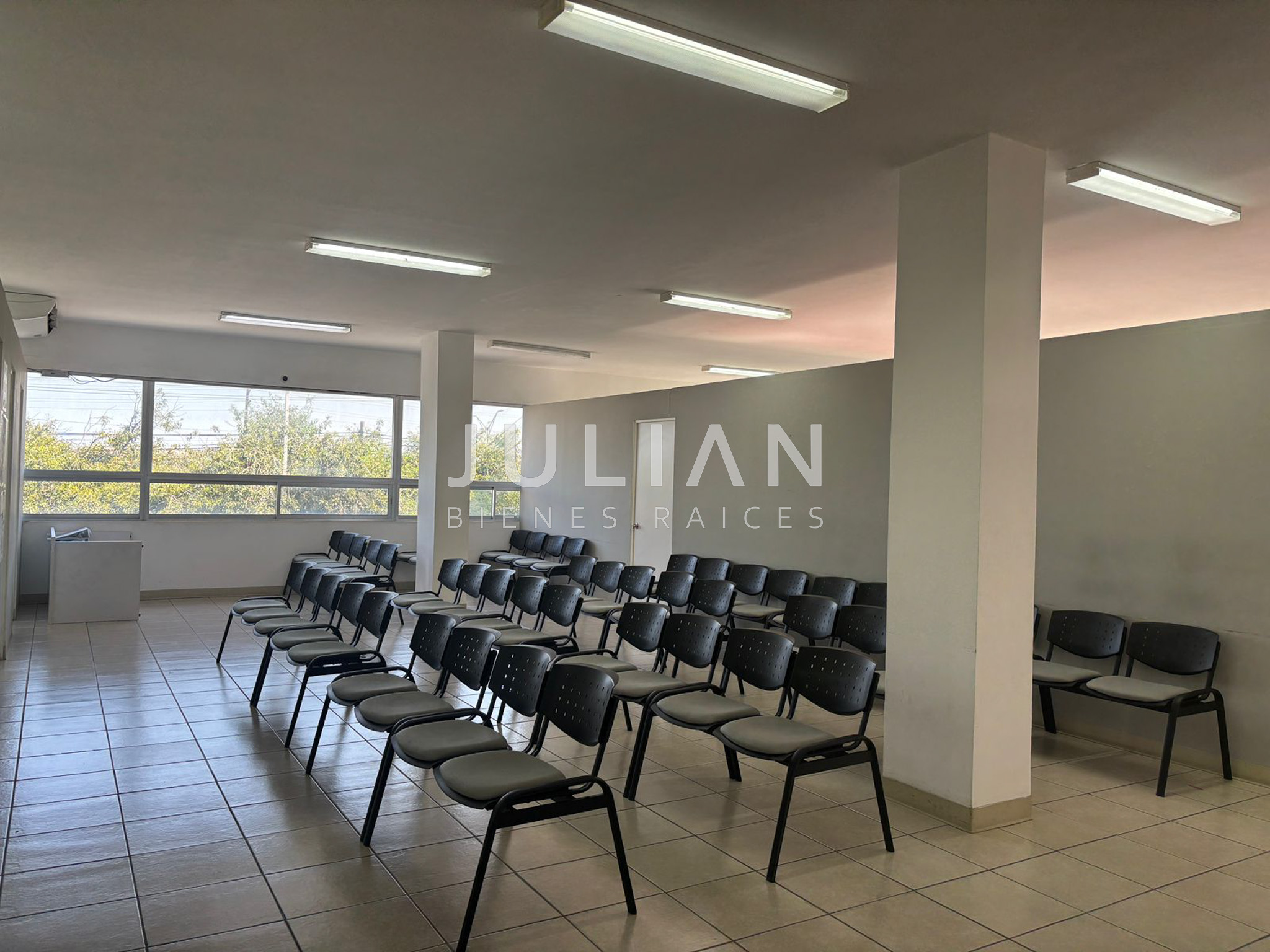 Oficina en Renta en Miguel Alemán (1)