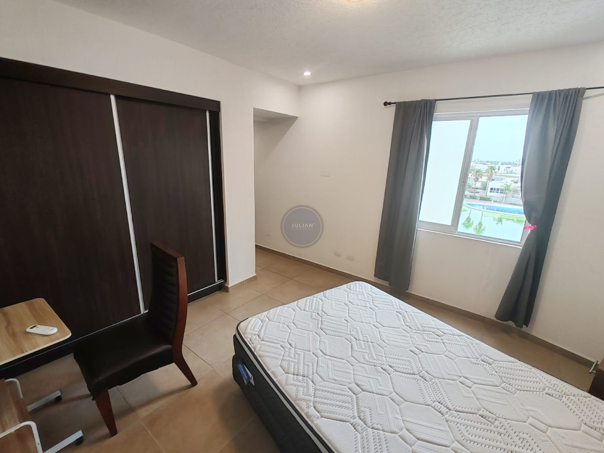 Departamento amueblado Crystal Lagoons (2)