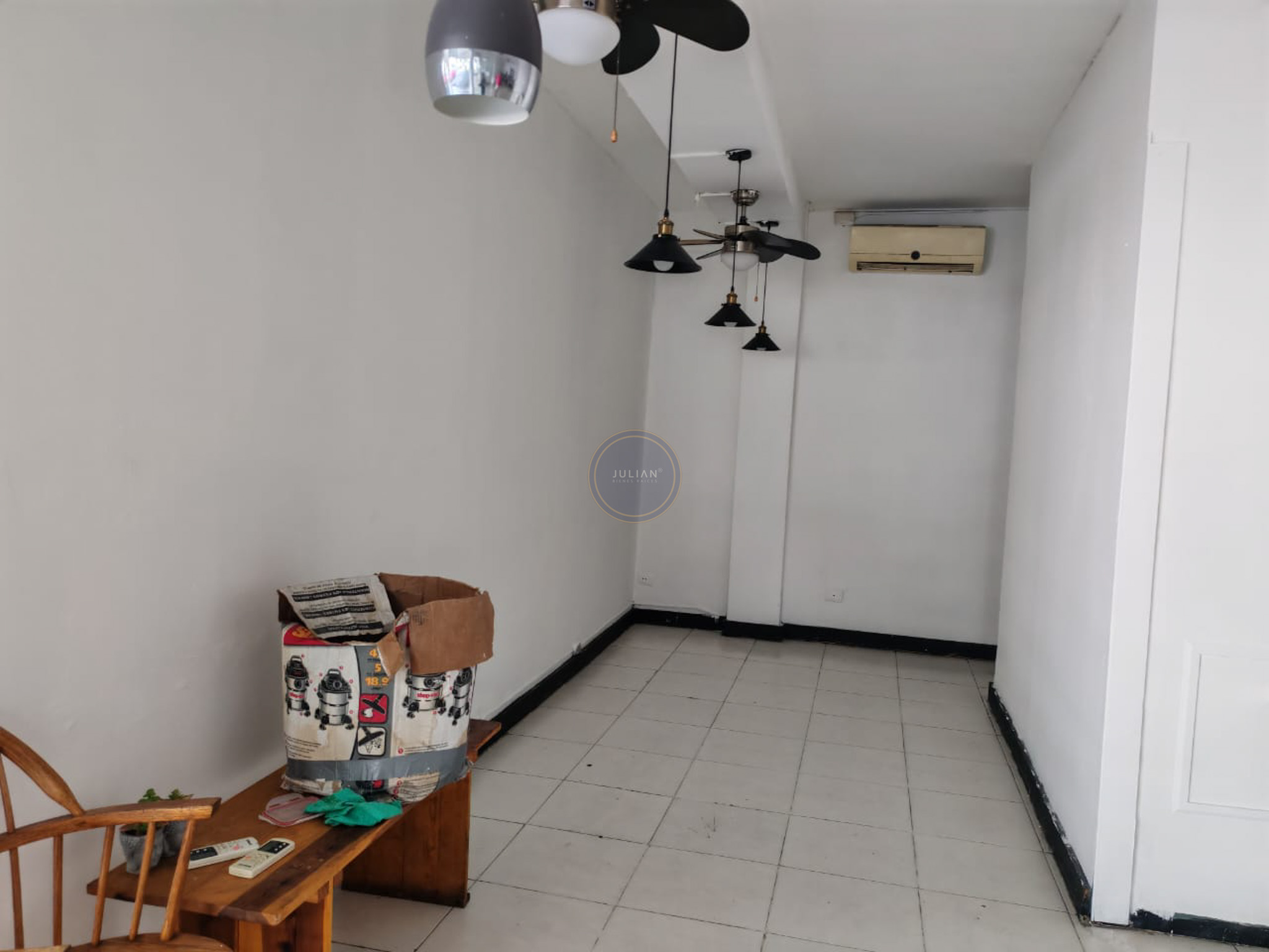 814e5fbf-fcbd-45c5-bd16-f7a38014eab2