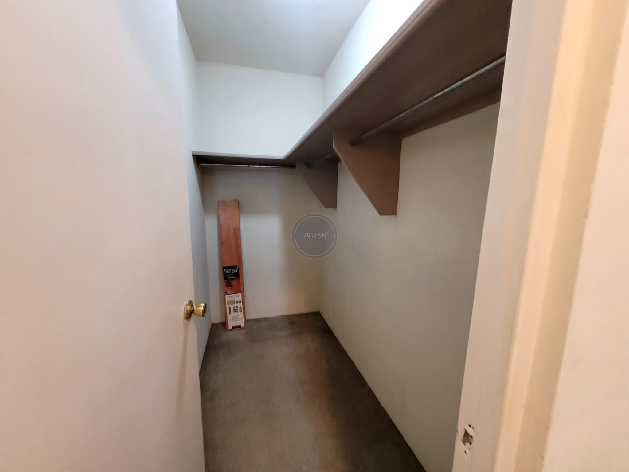 9b679edc-6fbf-47e6-b5b5-ab1fea59cc23