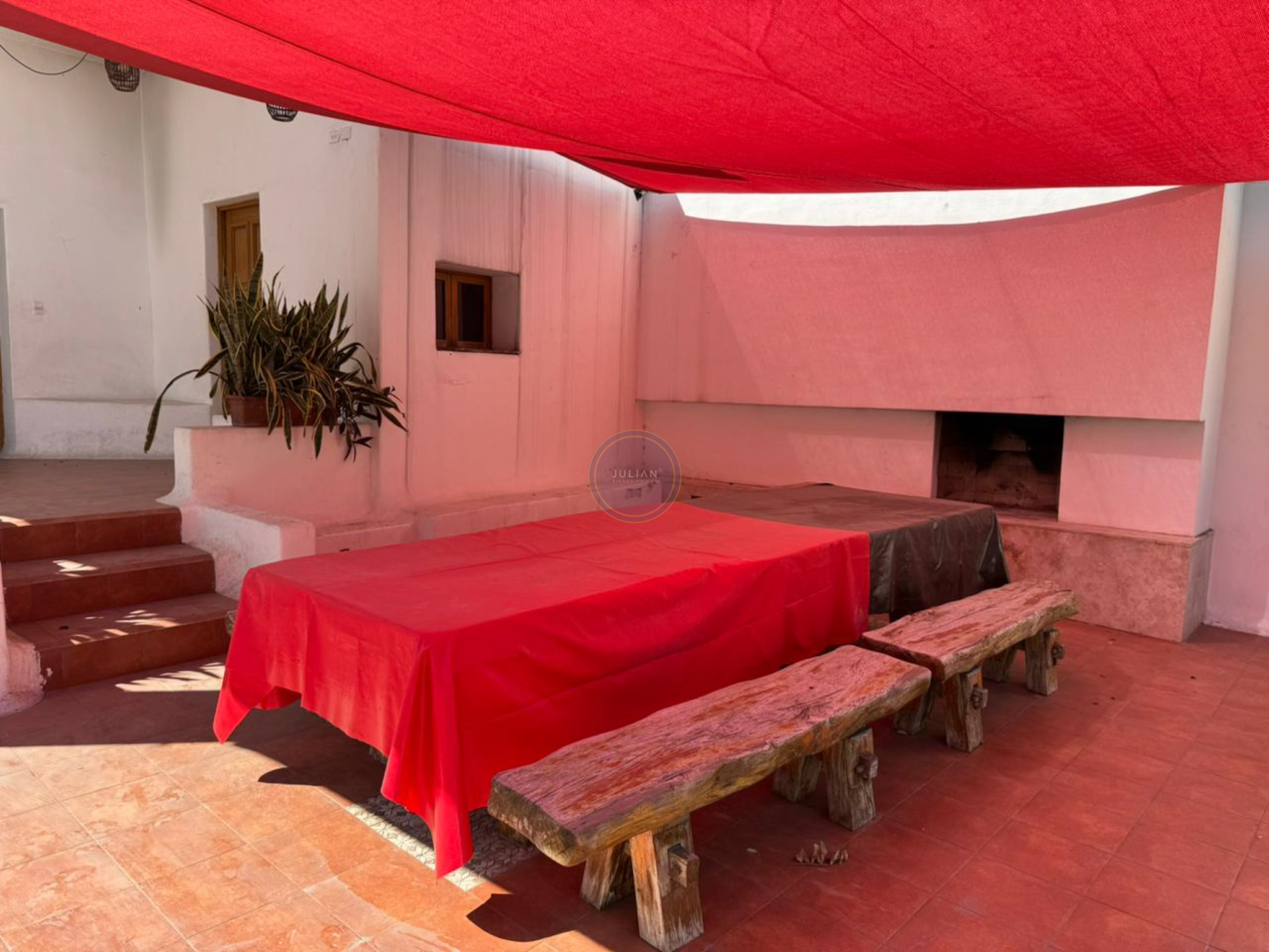 250e2f9a-5773-4fd1-a75e-7bce4e68b091