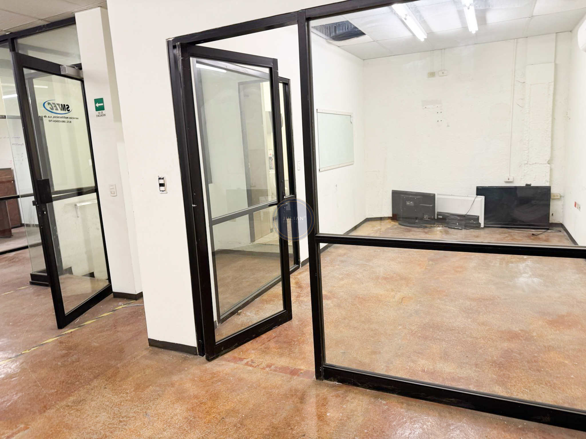 WhatsApp Image 2025-11-03 at 1.00