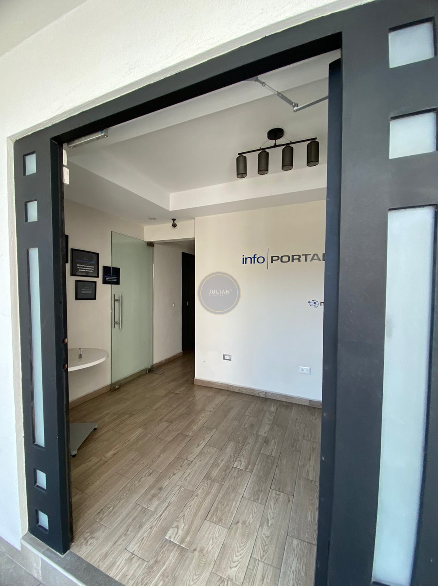 WhatsApp Image 2025-11-10 at 12.16