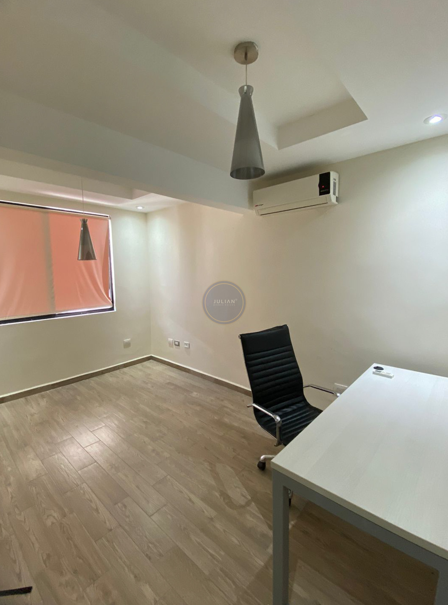 WhatsApp Image 2025-11-10 at 12.17