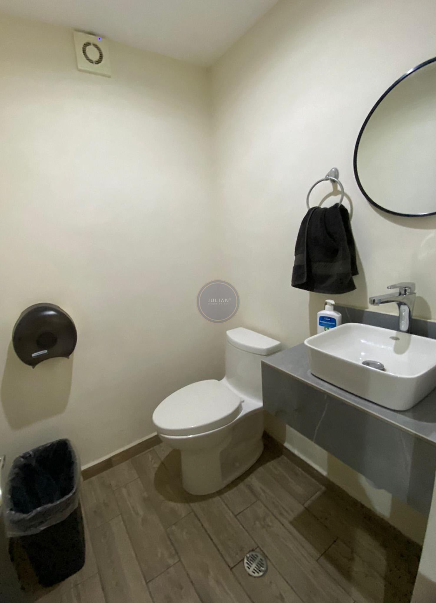 WhatsApp Image 2025-11-10 at 12.17