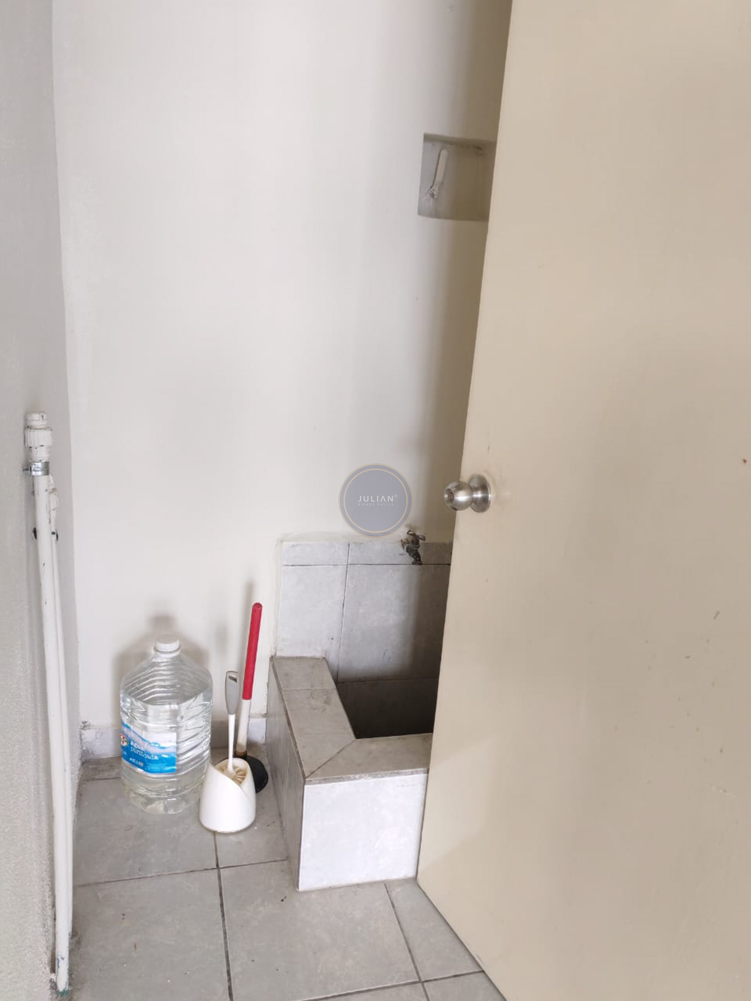 WhatsApp Image 2025-11-20 at 2.37