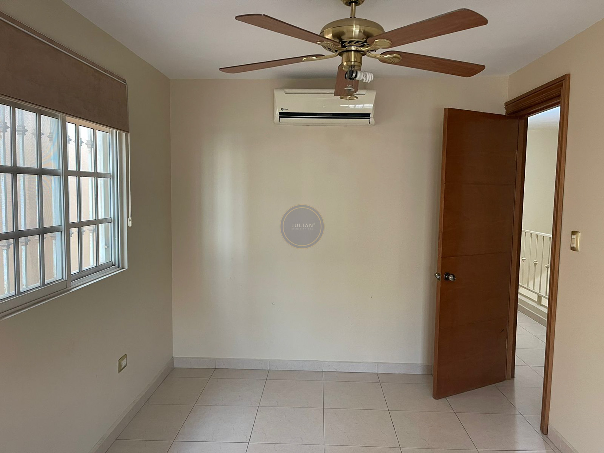 WhatsApp Image 2025-11-26 at 10.47