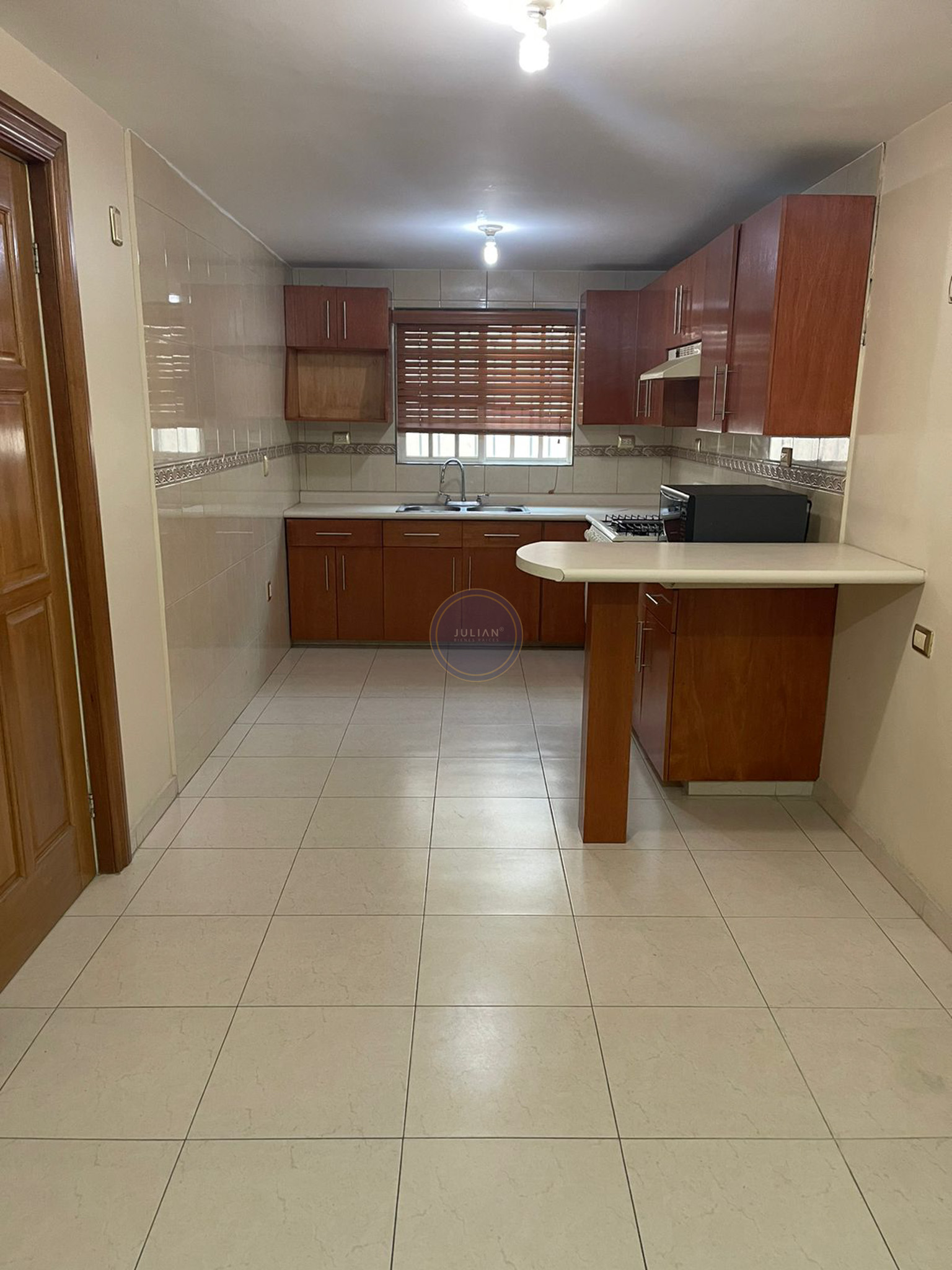 WhatsApp Image 2025-11-26 at 10.47