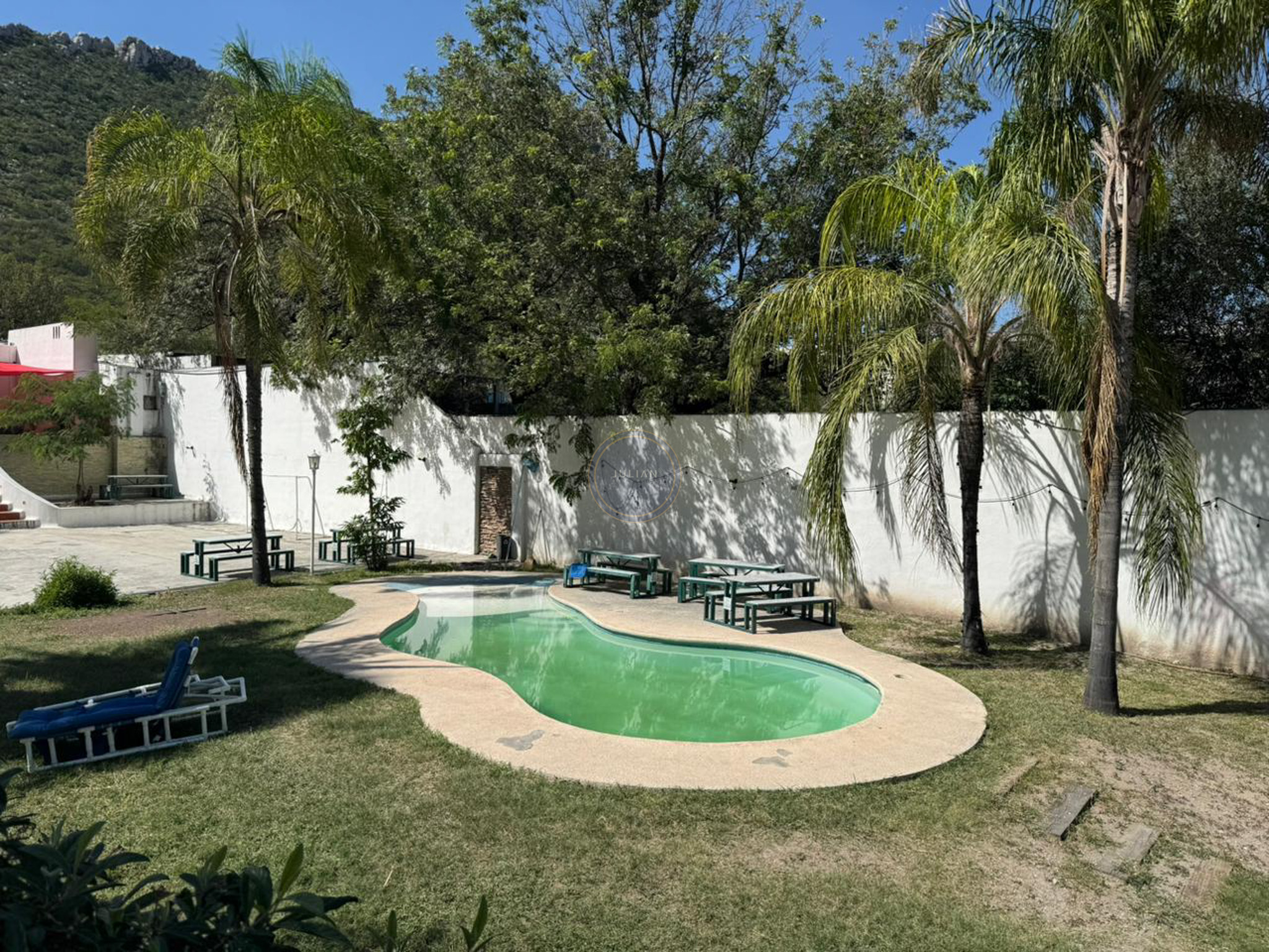 aa57c7b8-566a-4544-b057-a96649017843