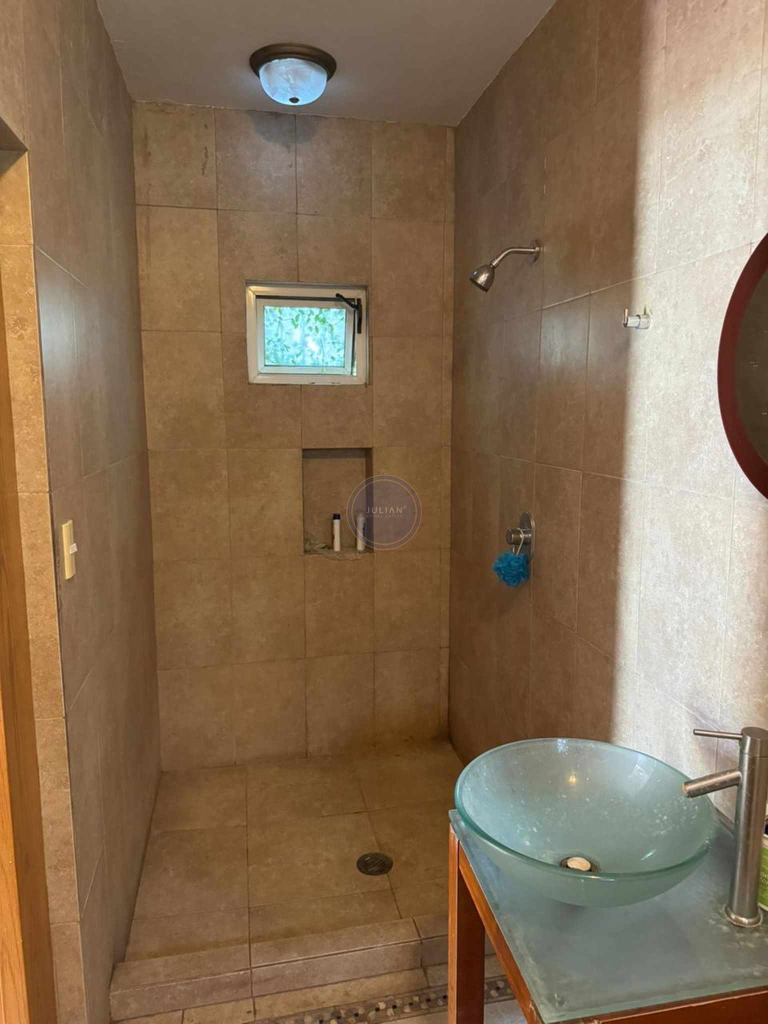 d06db08c-51c2-4933-86c7-32451f381002