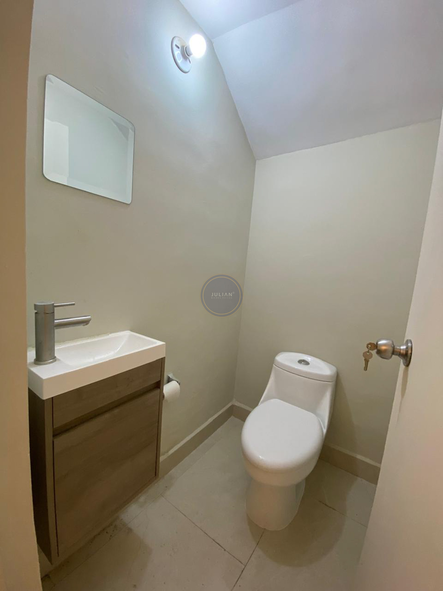 WhatsApp Image 2025-12-15 at 4.35