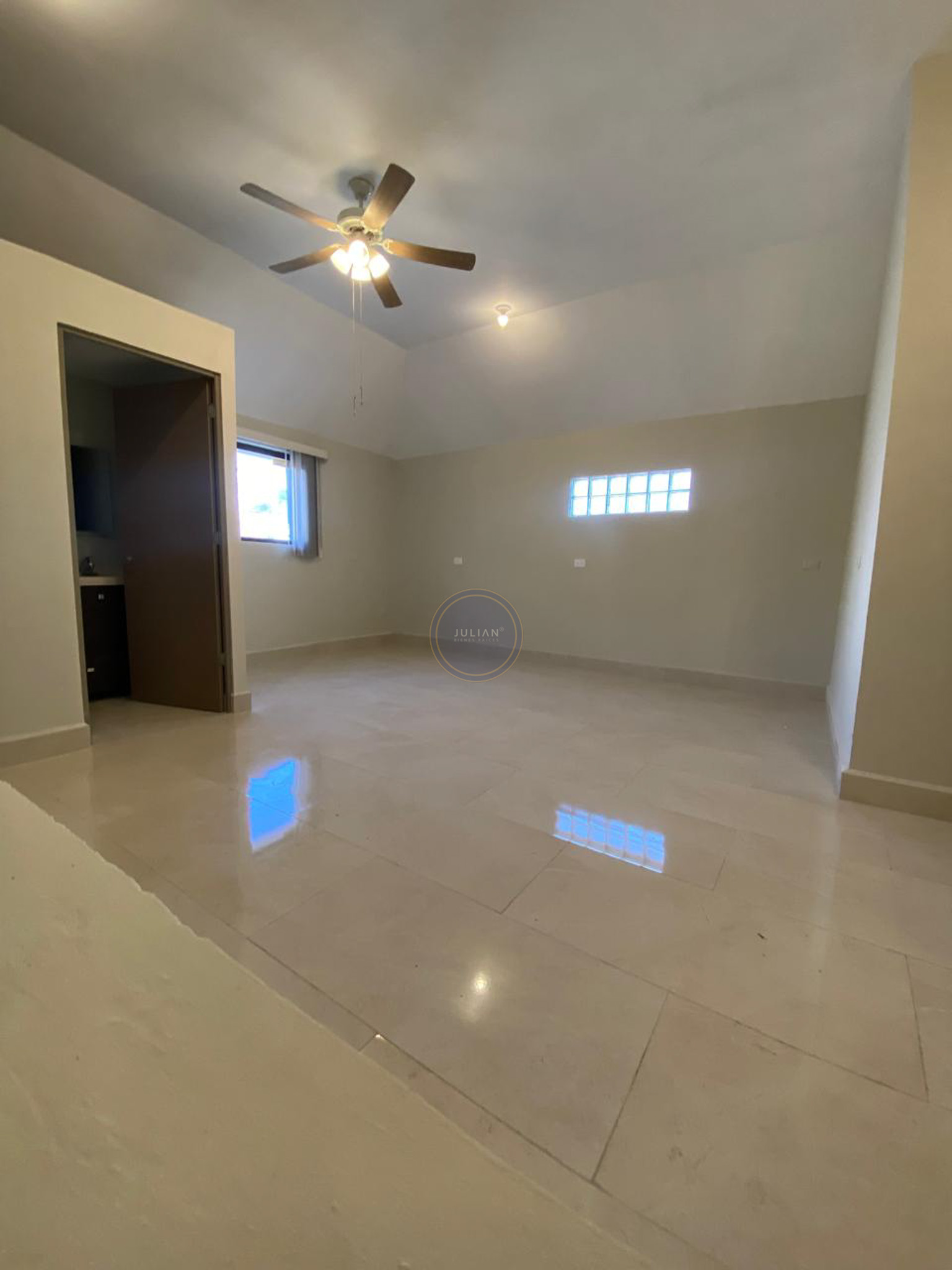 WhatsApp Image 2025-12-15 at 4.35