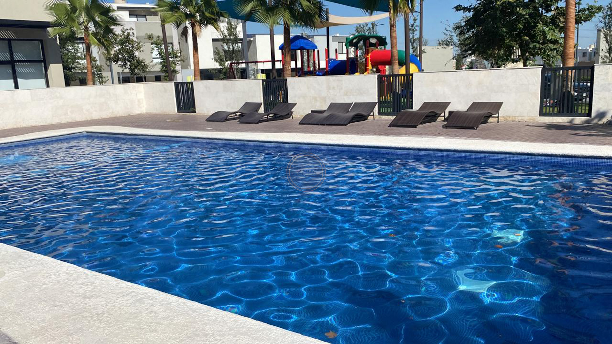 1dfd3119-112b-4ede-8b27-4efe0e8100e6