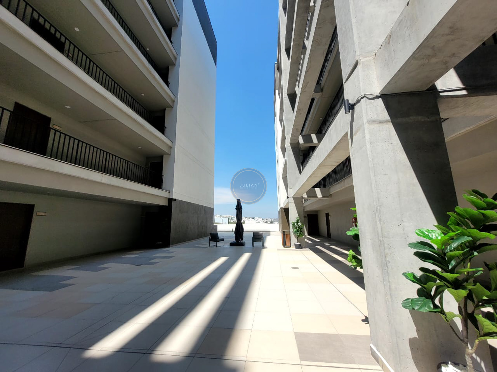 5e97e773-6b49-4ae7-a696-e18804c486f4