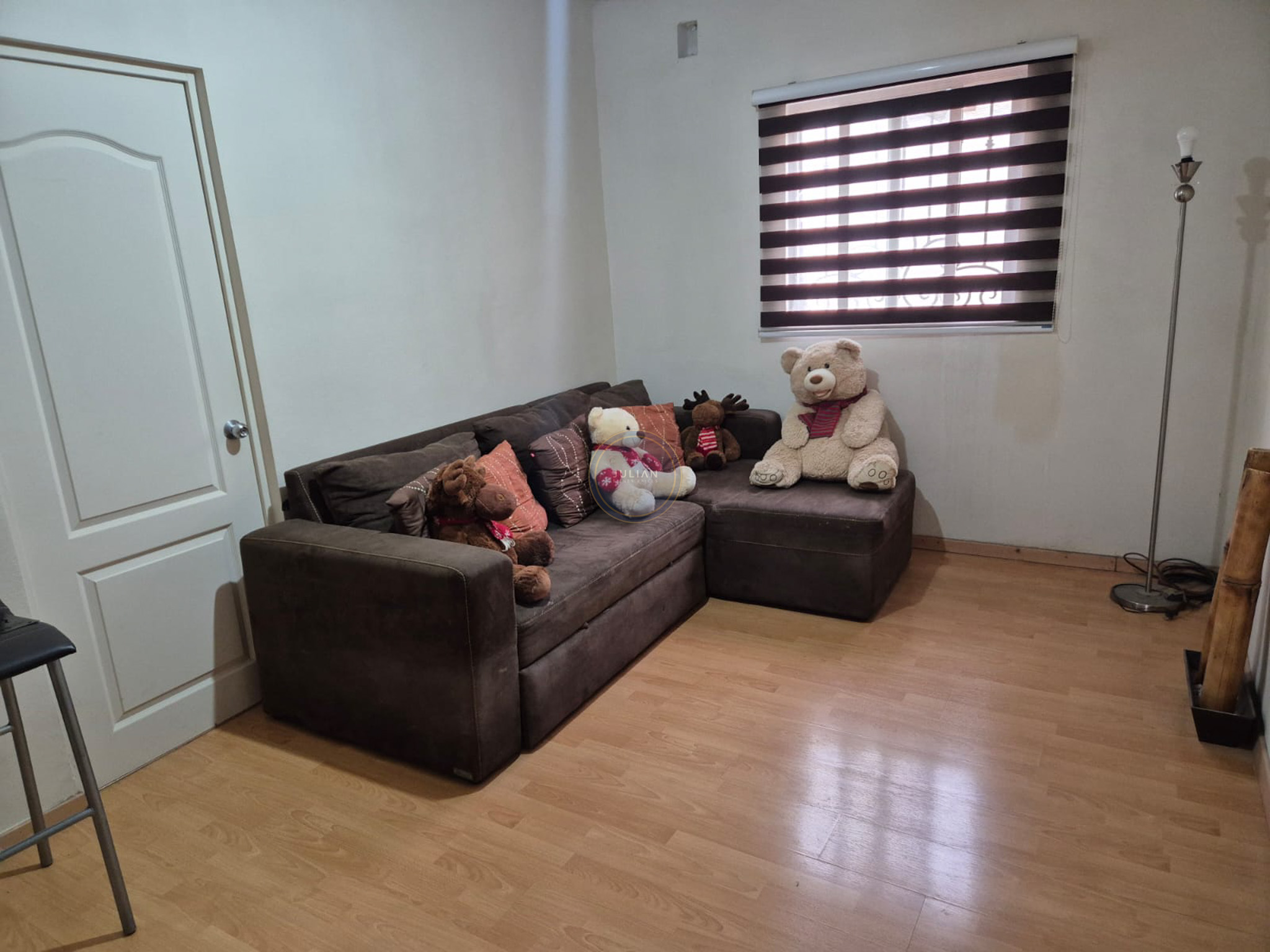 9aee31c7-eeb4-4a4d-a0a9-f9badba66350