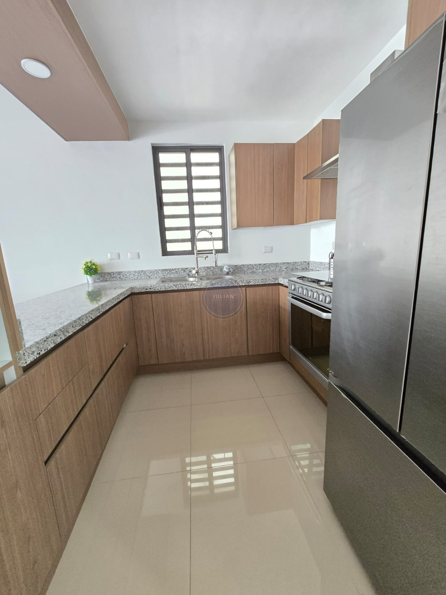 WhatsApp Image 2026-03-27 at 11.06