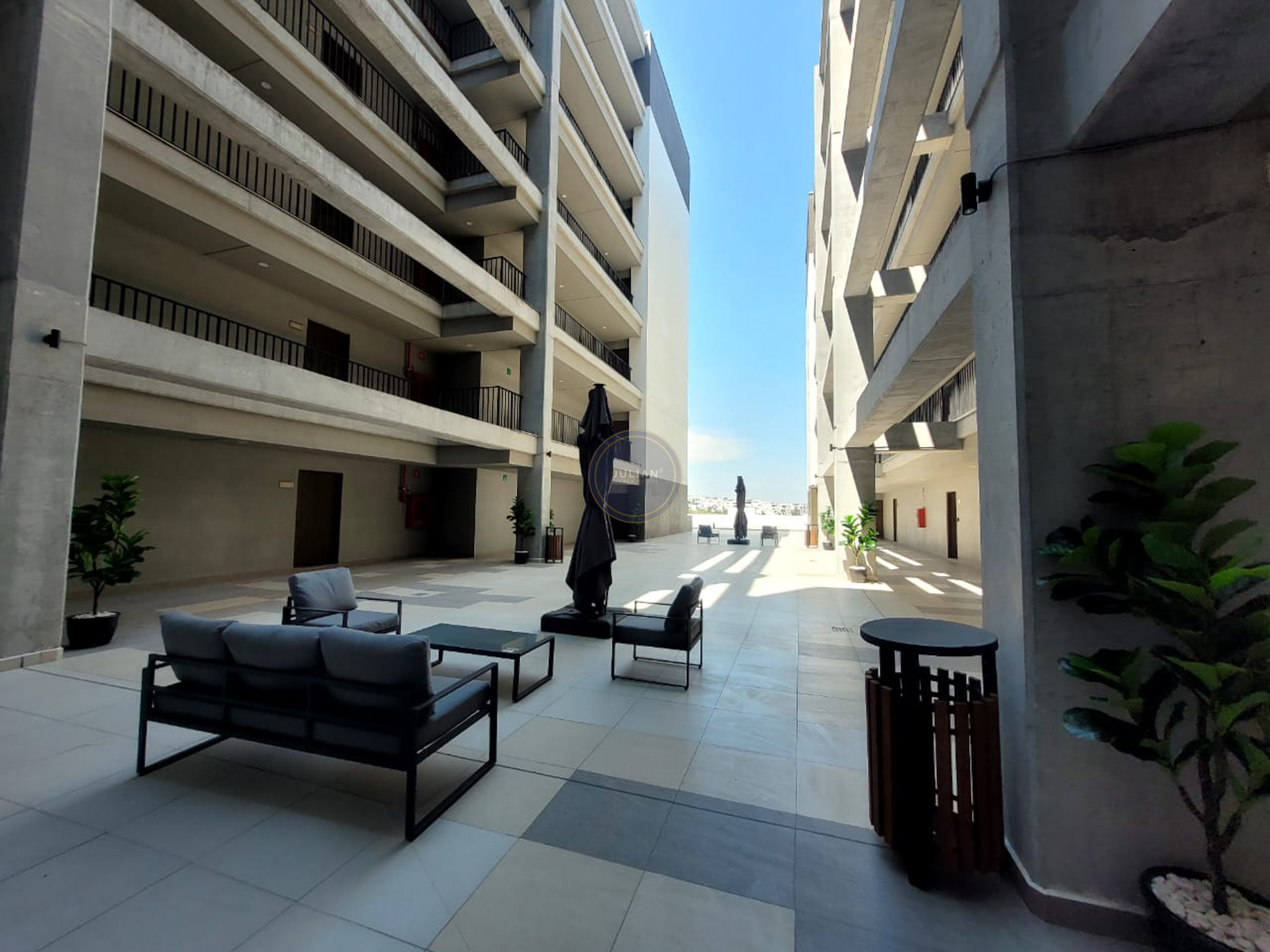 bd7e1911-b41f-4d89-b055-529c6b254e31