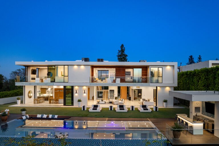 spacious-contemporary-house-with-pool-and-terrace-2024-06-18-18-49-04-utc